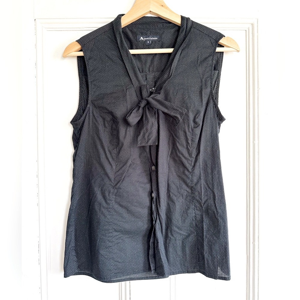 Aquascutum Polka Dot Sleeveless Blouse. Size Medium.